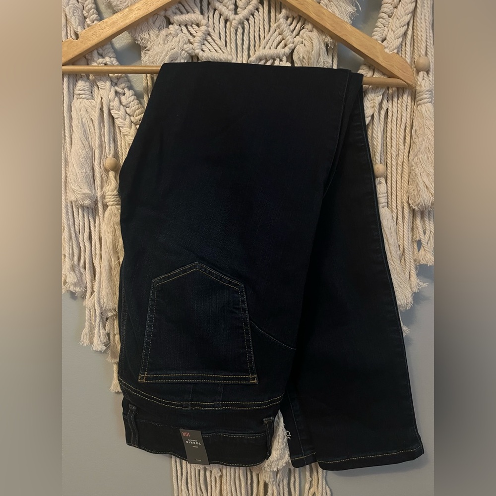 NWT Torrid Bombshell Skinny Jean